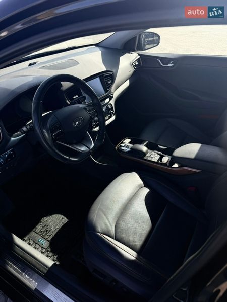 Хэтчбек Hyundai Ioniq 2017 в Бродах
