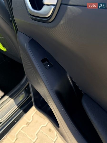 Хэтчбек Hyundai Ioniq 2017 в Бродах