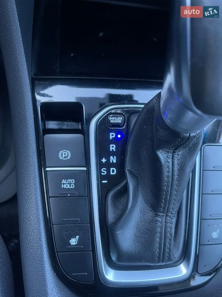 Лифтбек Hyundai Ioniq 2021 в Киеве