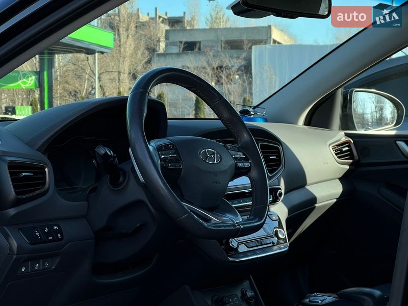 Хэтчбек Hyundai Ioniq 2017 в Кременчуге