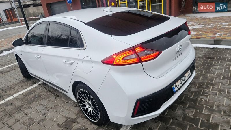 Хэтчбек Hyundai Ioniq 2018 в Борисполе