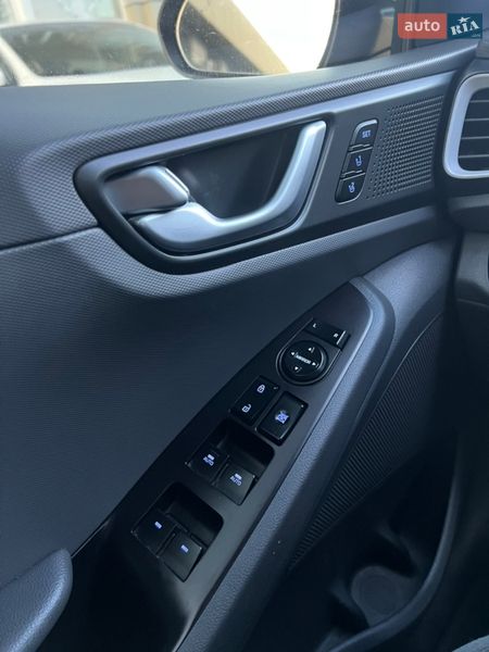 Хэтчбек Hyundai Ioniq 2018 в Одессе