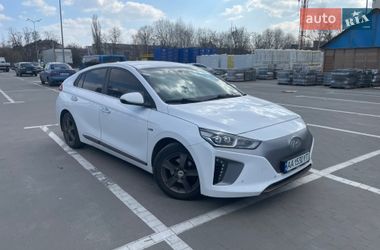 Хэтчбек Hyundai Ioniq 2017 в Киеве