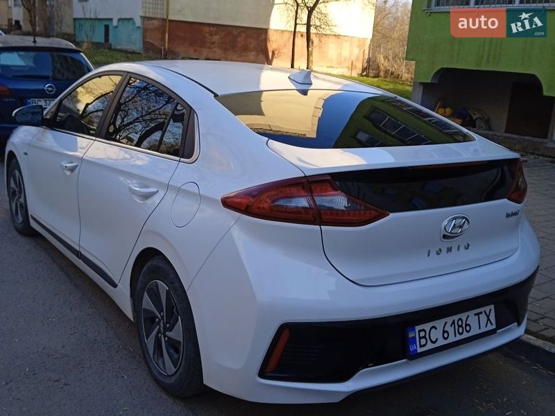 Хэтчбек Hyundai Ioniq 2017 в Львове