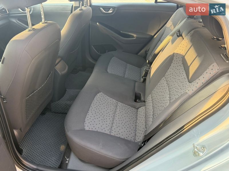 Хэтчбек Hyundai Ioniq 2018 в Тернополе