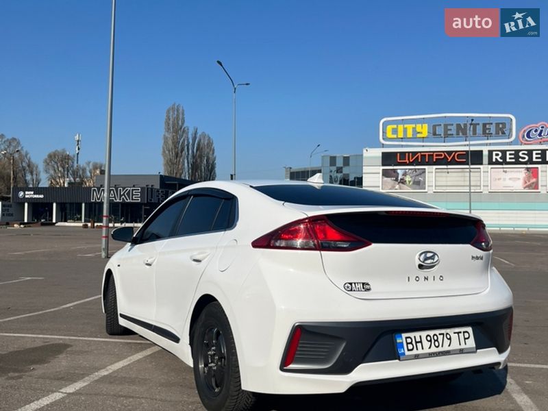 Лифтбек Hyundai Ioniq 2019 в Одессе