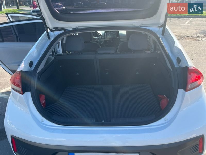 Лифтбек Hyundai Ioniq 2019 в Одессе