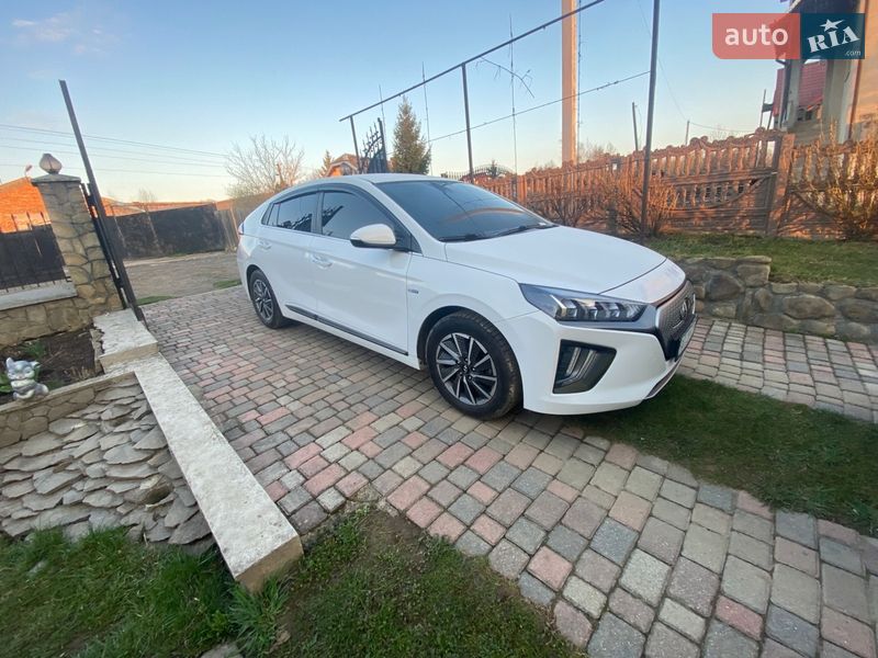 Лифтбек Hyundai Ioniq 2019 в Богородчанах