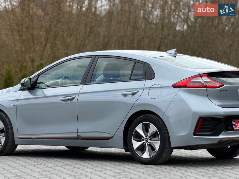 Хэтчбек Hyundai Ioniq 2018 в Тернополе