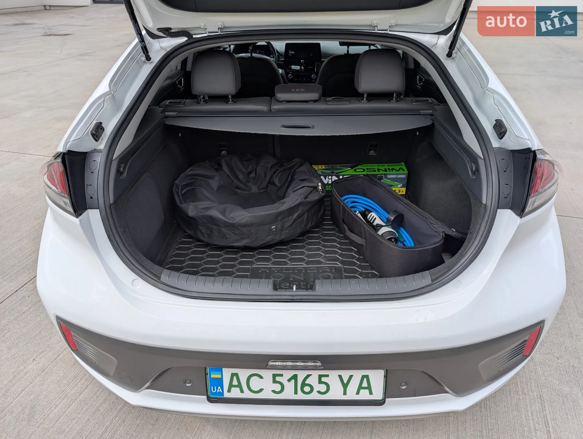 Hyundai Ioniq 2019 VIN KMHC851JFLU053455 фото оголошення 8 з 17