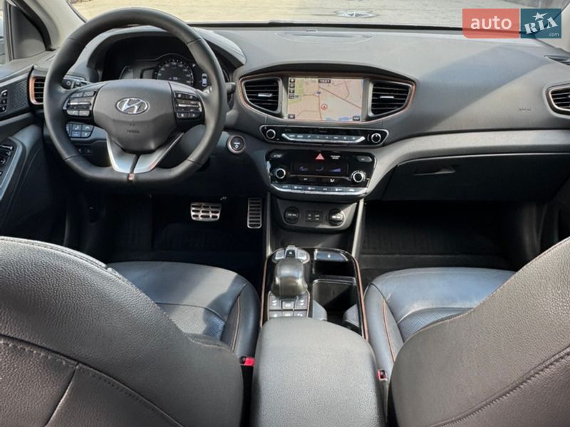 Хэтчбек Hyundai Ioniq 2017 в Виннице фото 45 Хэтчбек Hyundai Ioniq 2017 в Виннице