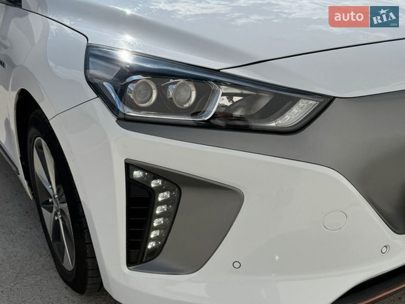 Хэтчбек Hyundai Ioniq 2017 в Виннице фото 50 Хэтчбек Hyundai Ioniq 2017 в Виннице