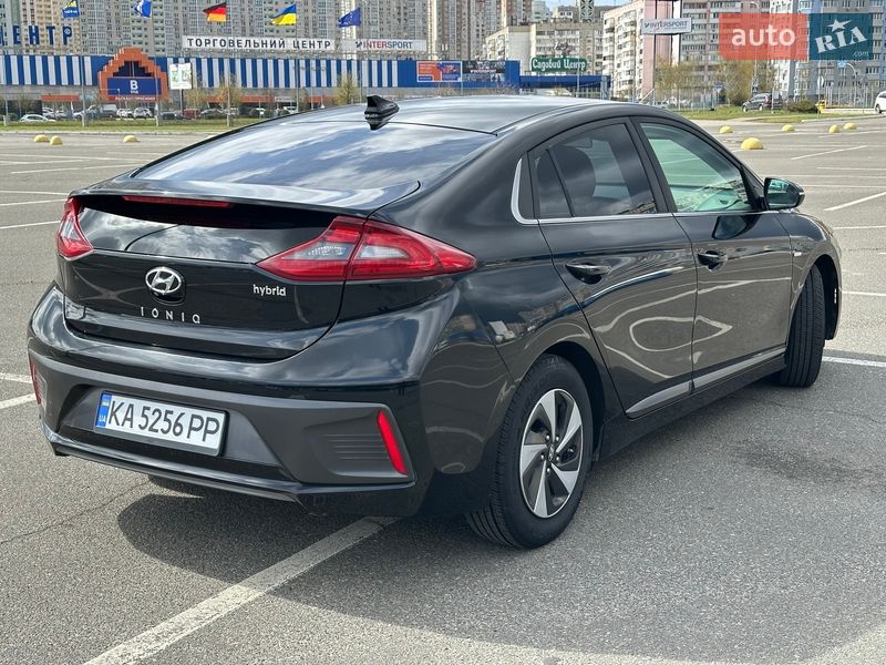 Хэтчбек Hyundai Ioniq 2017 в Киеве
