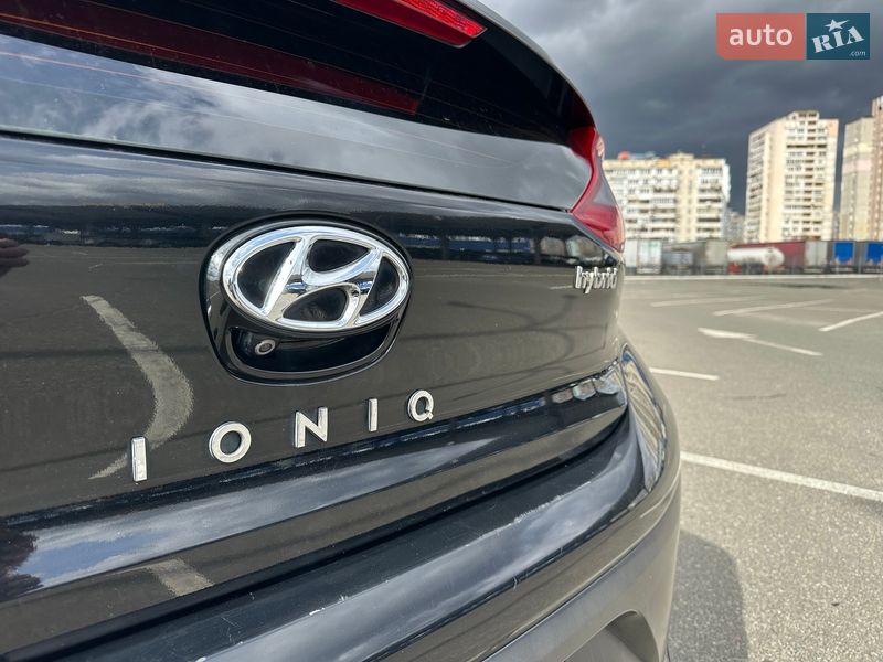 Хэтчбек Hyundai Ioniq 2017 в Киеве