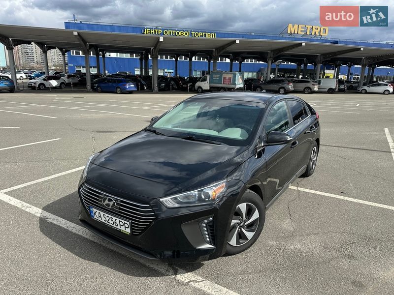 Хэтчбек Hyundai Ioniq 2017 в Киеве