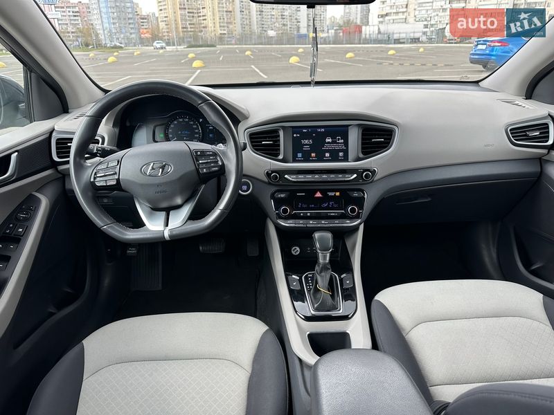 Хэтчбек Hyundai Ioniq 2017 в Киеве