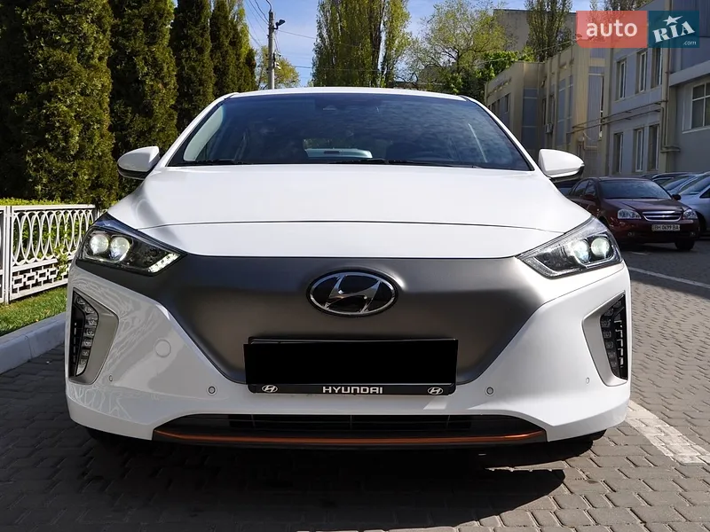 Hyundai Ioniq 2018 VIN KMHC851HFJU037787 фото оголошення 12 з 70