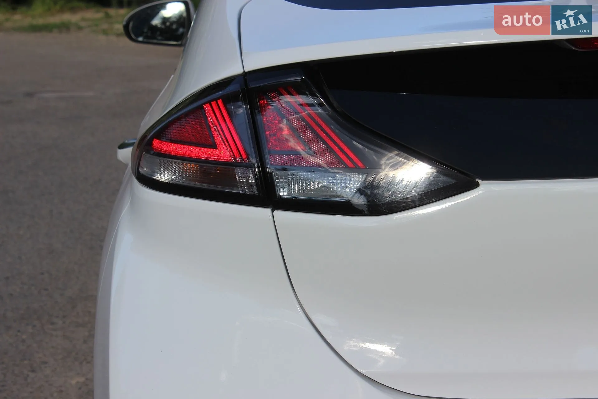2020 Hyundai IONIQ - мініатюра 21