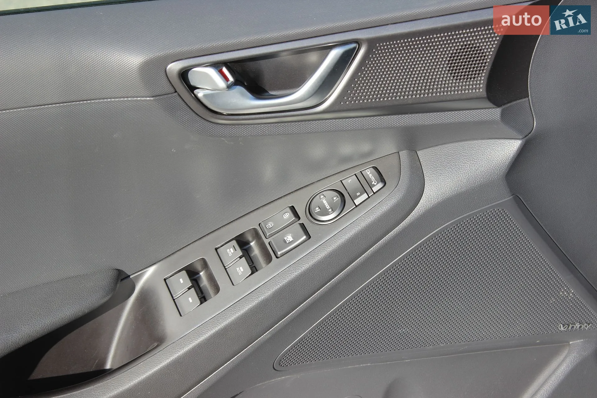 2020 Hyundai IONIQ - мініатюра 23