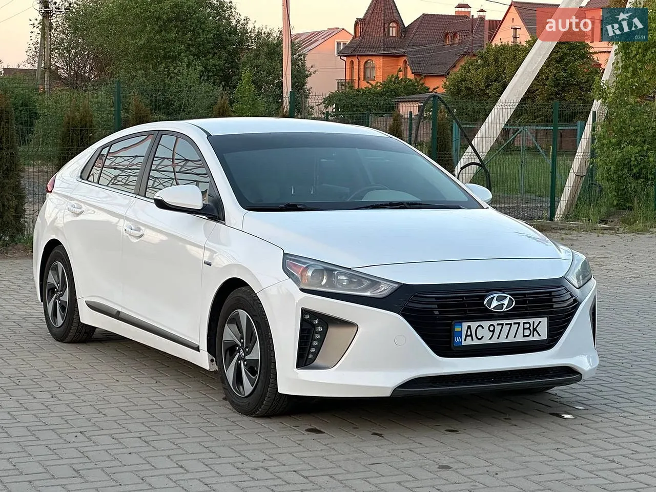 2017 Hyundai IONIQ - мініатюра 24