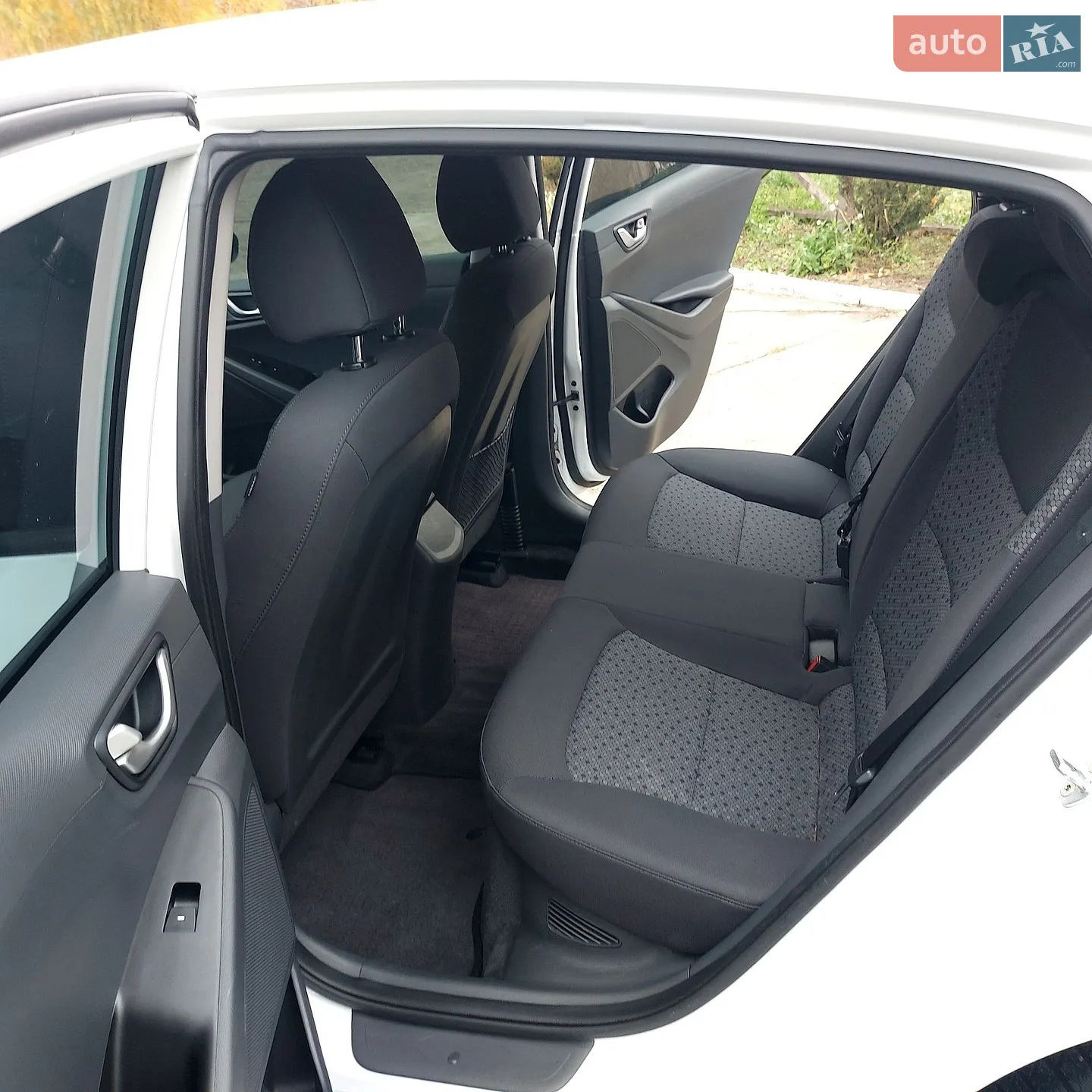 2018 Hyundai IONIQ - мініатюра 12