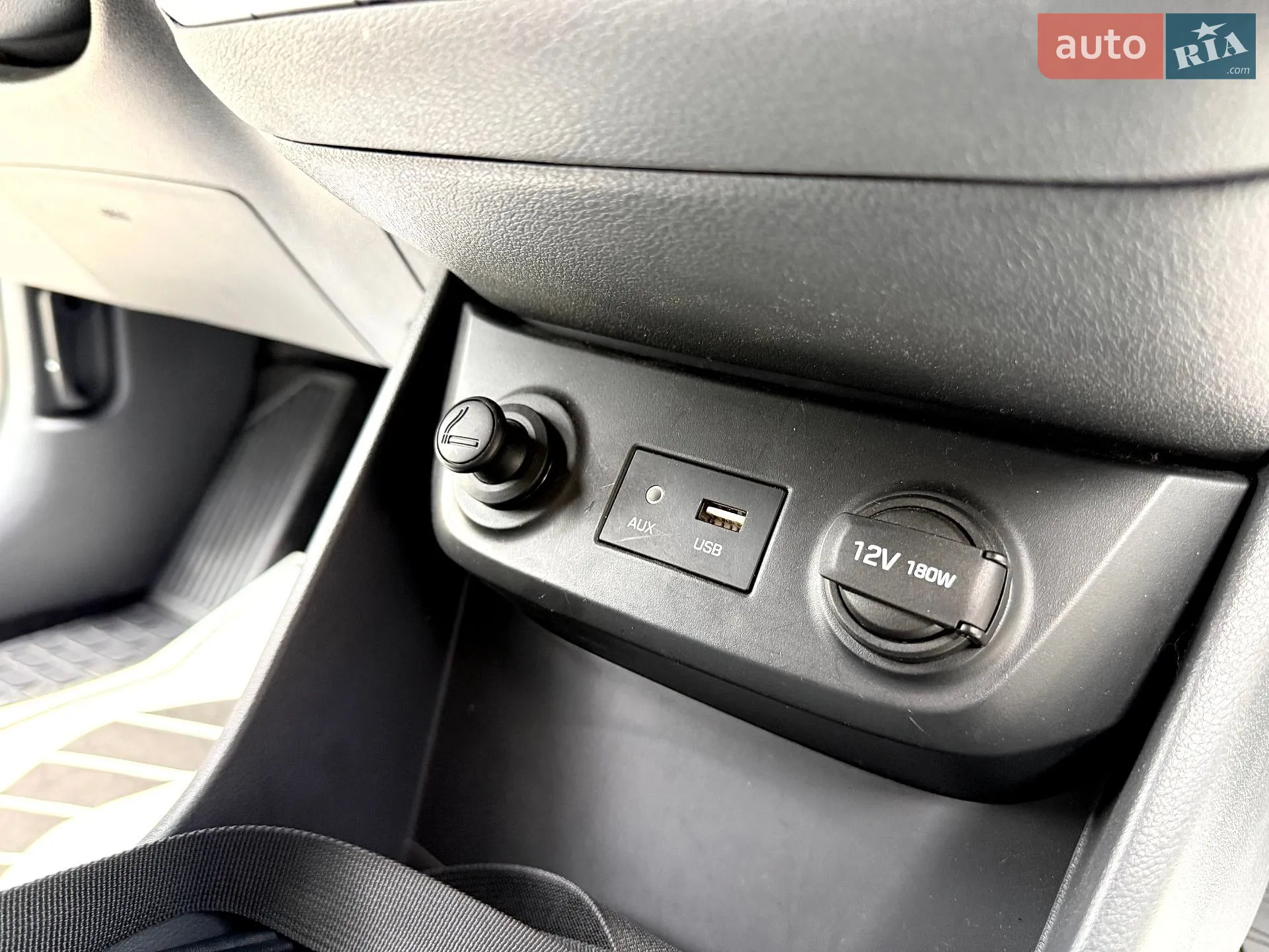 2016 Hyundai IONIQ - мініатюра 28