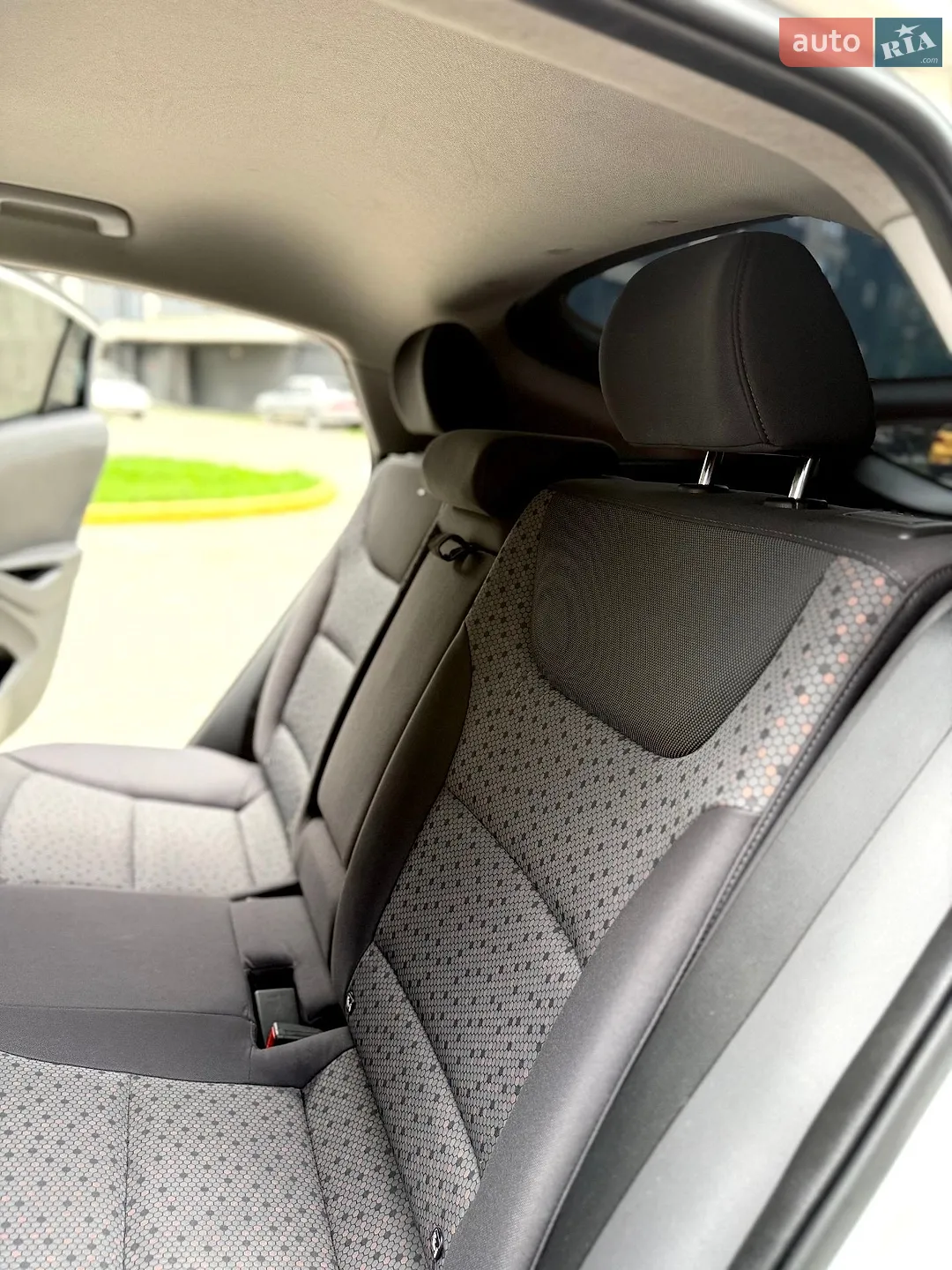 2016 Hyundai IONIQ - мініатюра 30