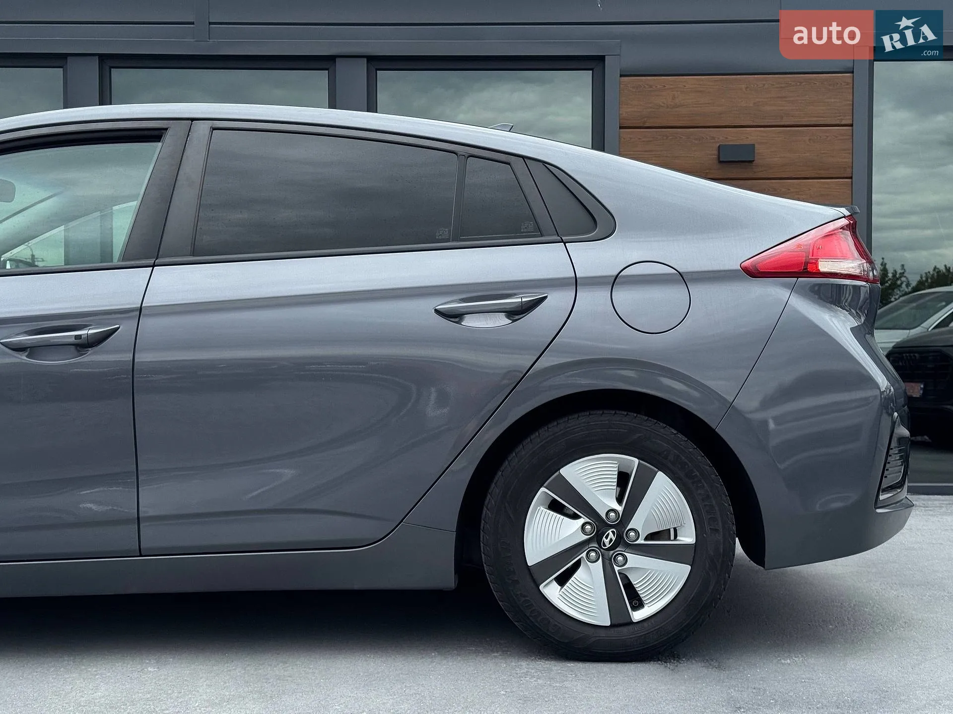 2018 Hyundai IONIQ - мініатюра 16