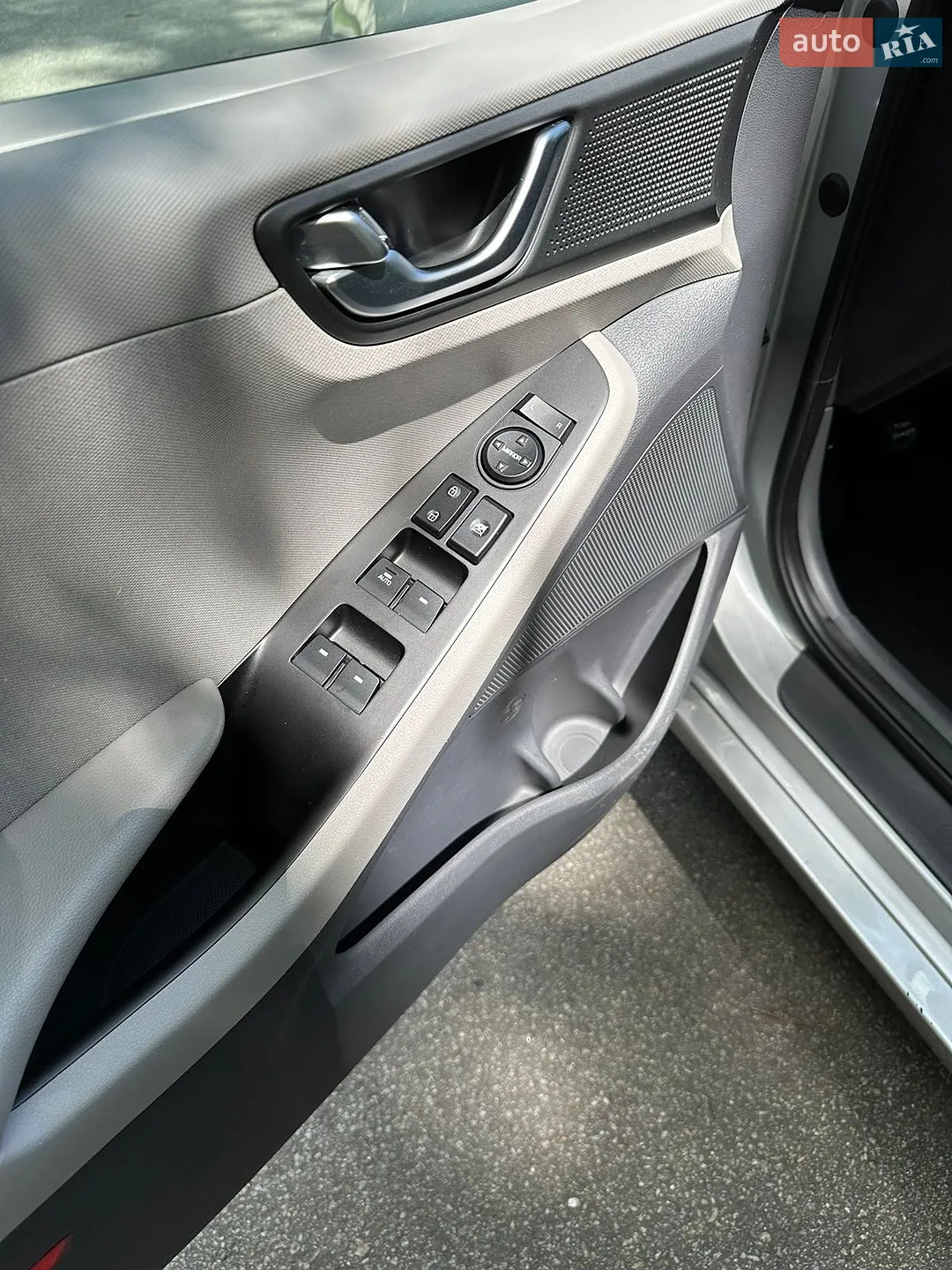 2018 Hyundai IONIQ - мініатюра 12