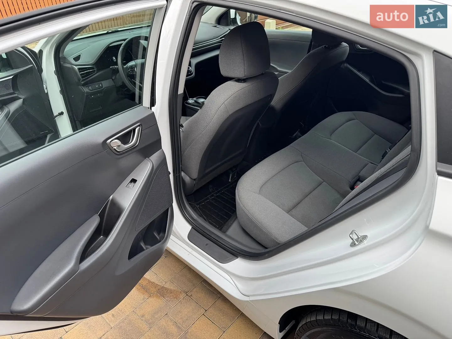 2020 Hyundai IONIQ - мініатюра 20