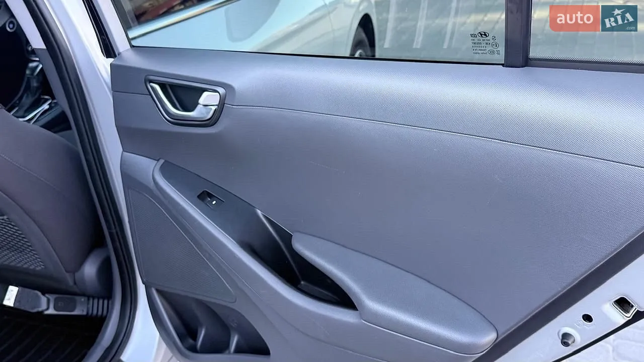 2017 Hyundai IONIQ - мініатюра 20