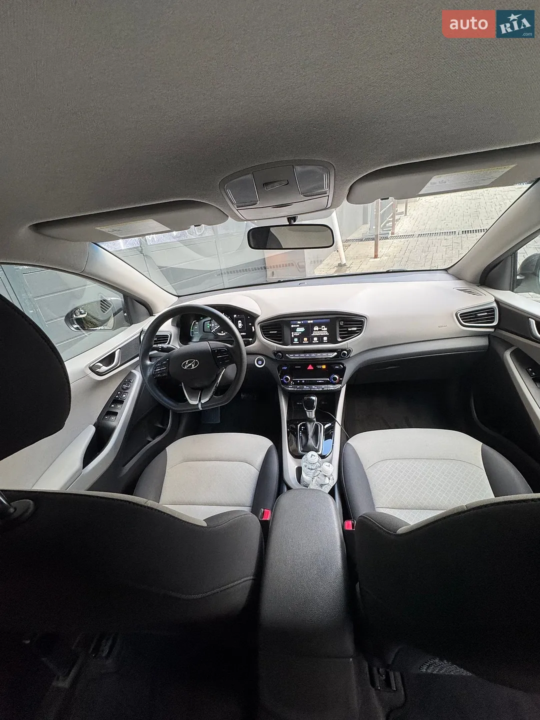 2017 Hyundai IONIQ - мініатюра 22