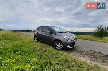 Хэтчбек Hyundai ix20 2012 в 