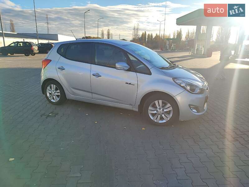 Хетчбек Hyundai ix20 2011 в Луцьку фото 14 Хетчбек Hyundai ix20 2011 в Луцьку