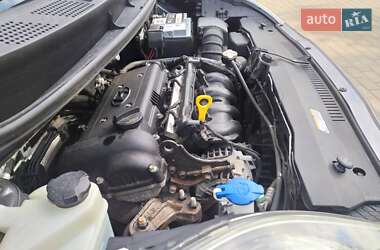 Хетчбек Hyundai ix20 2012 в 