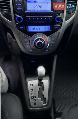 Хэтчбек Hyundai ix20 2013 в 