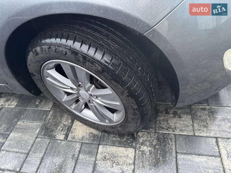 Хетчбек Hyundai ix20 2013 в Луцьку фото 22 Хетчбек Hyundai ix20 2013 в Луцьку