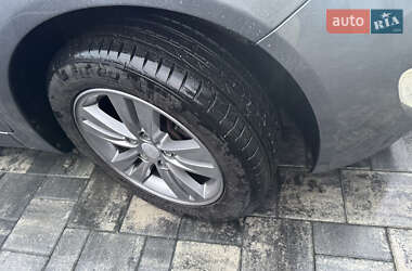 Хэтчбек Hyundai ix20 2013 в 