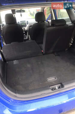 Хэтчбек Hyundai ix20 2013 в 