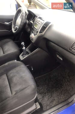 Хэтчбек Hyundai ix20 2013 в 