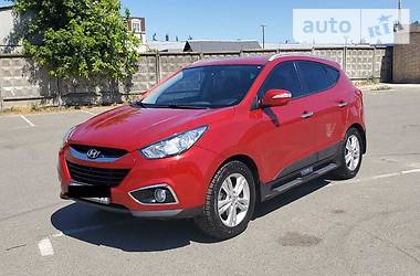 Позашляховик / Кросовер Hyundai ix35 2011 в 