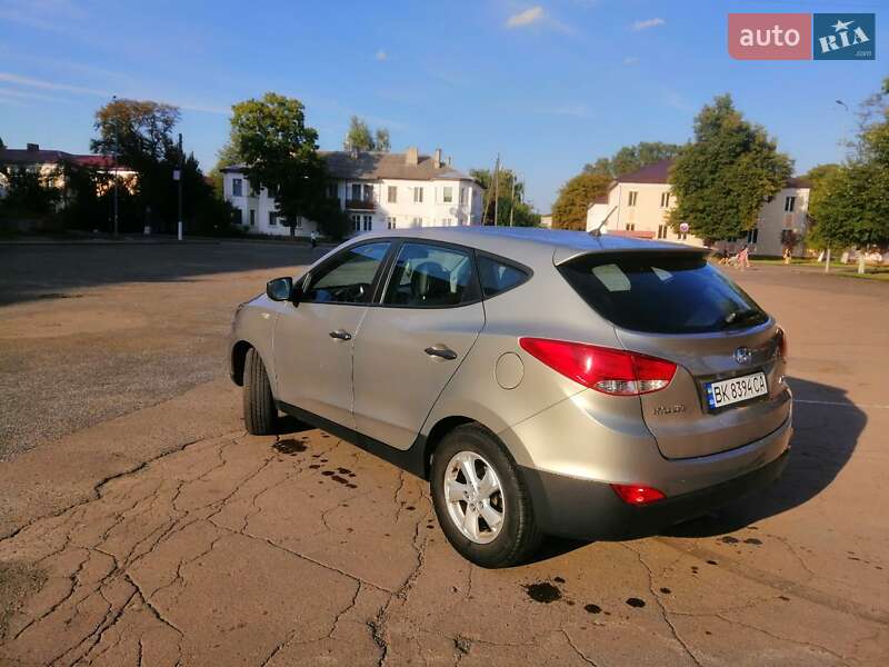 Позашляховик / Кросовер Hyundai ix35 2010 в Костопілі фото 16 Позашляховик / Кросовер Hyundai ix35 2010 в Костопілі
