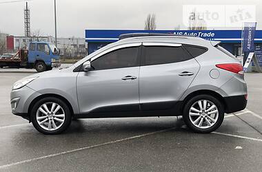 Позашляховик / Кросовер Hyundai ix35 2011 в 