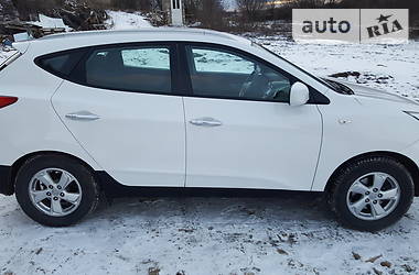 Внедорожник / Кроссовер Hyundai ix35 2011 в Каменец-Подольском