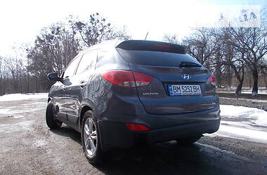 Позашляховик / Кросовер Hyundai ix35 2011 в 