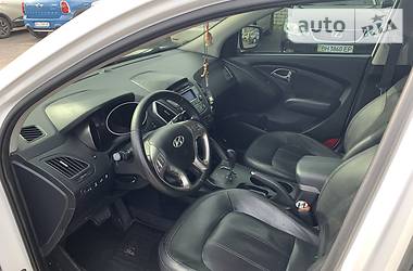 Позашляховик / Кросовер Hyundai ix35 2011 в 