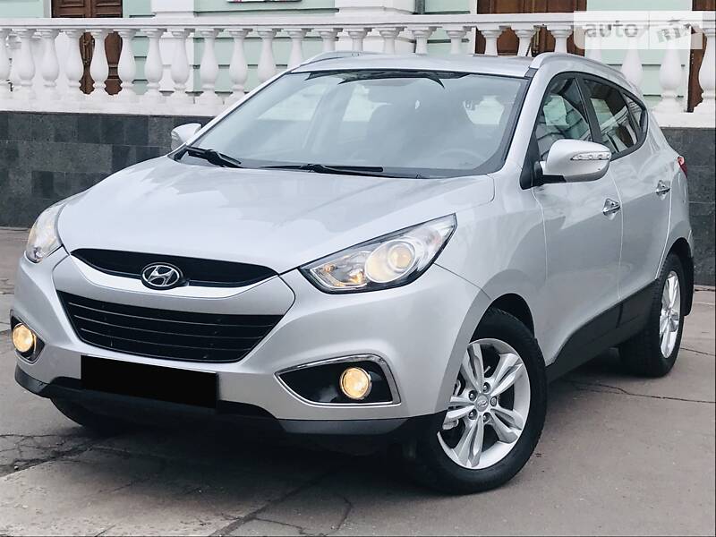 Позашляховик / Кросовер Hyundai ix35 2012 в 