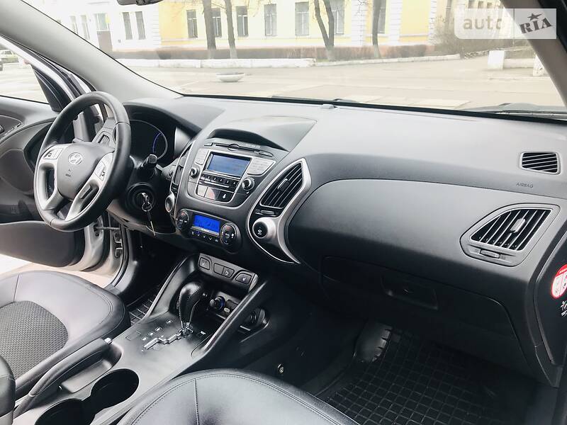 Внедорожник / Кроссовер Hyundai ix35 2012 в Каменском