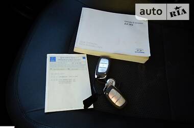 Позашляховик / Кросовер Hyundai ix35 2015 в 