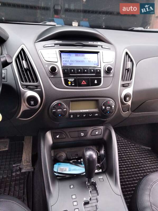 Внедорожник / Кроссовер Hyundai ix35 2011 в Кривом Озере